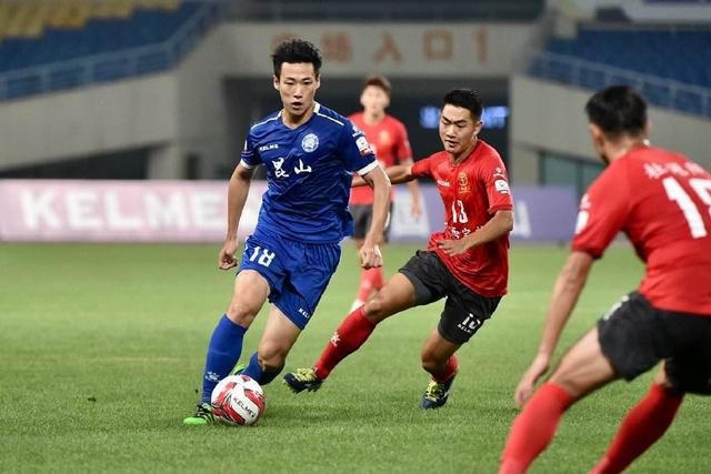 欧冠本菲卡前锋含冤停赛 皇马陷歧视风波难大胜