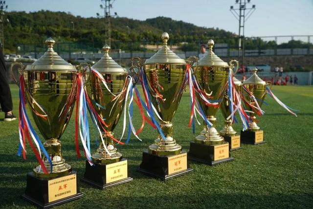 骑士轻取魔术豪取6连胜 崔永熙缺阵篮网擒公牛